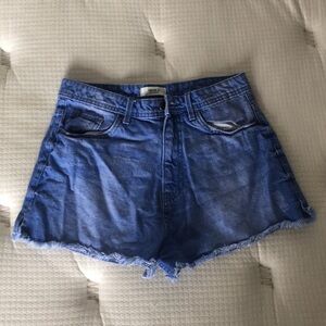 ✅Women FOREVER 21 Jeans Shorts Size 28